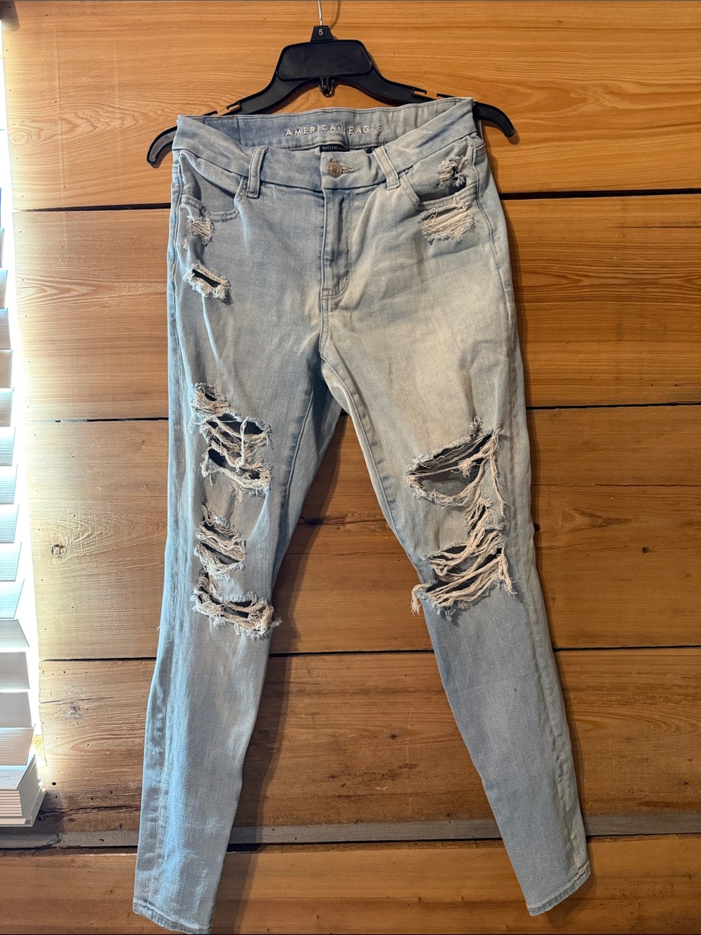 American Eagle Outfitters Light Wash Distressed Skinny Jeans